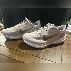 Nike Air Winflo 10